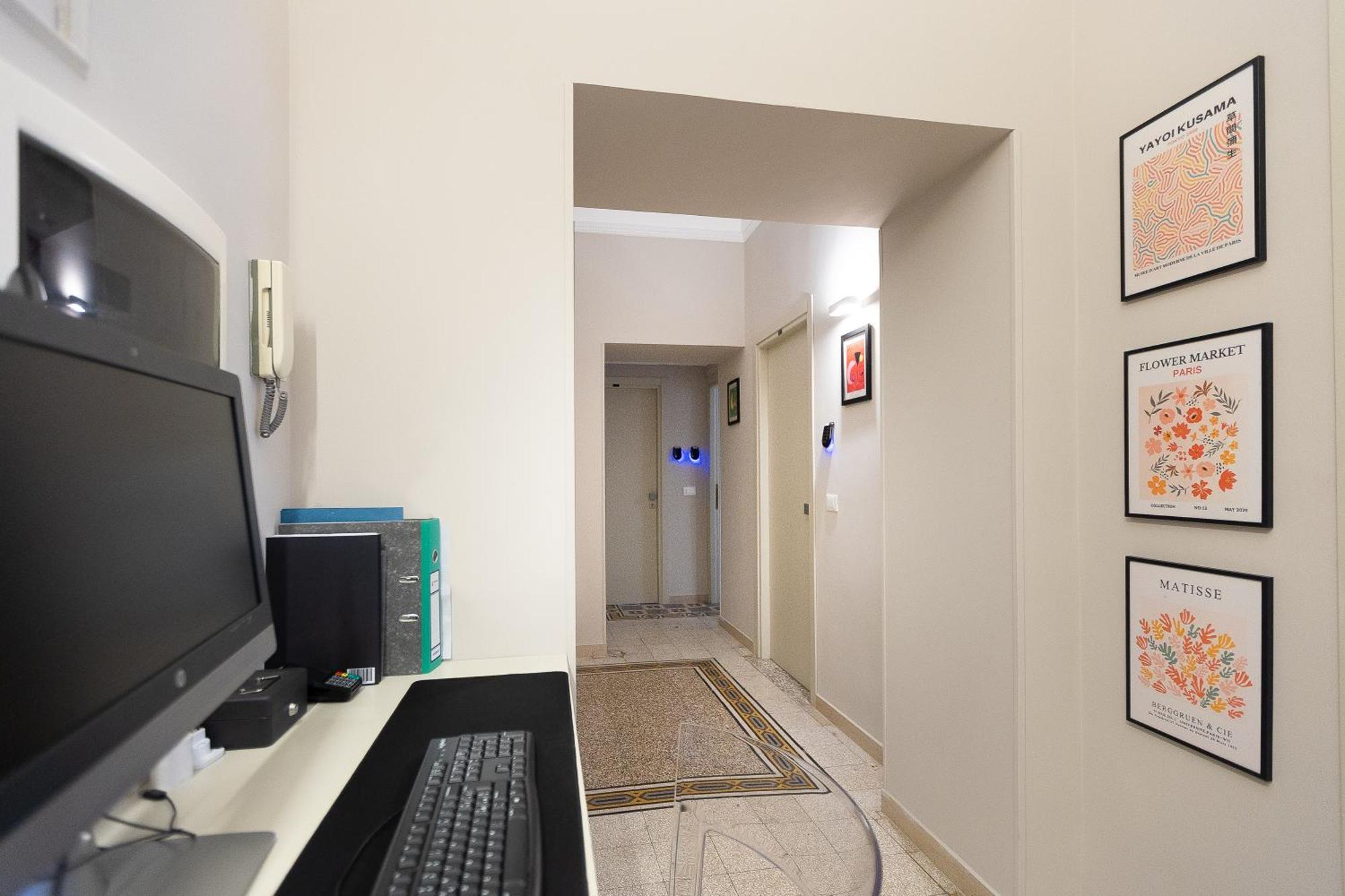 Iron Cityaus Termini Рим Экстерьер фото