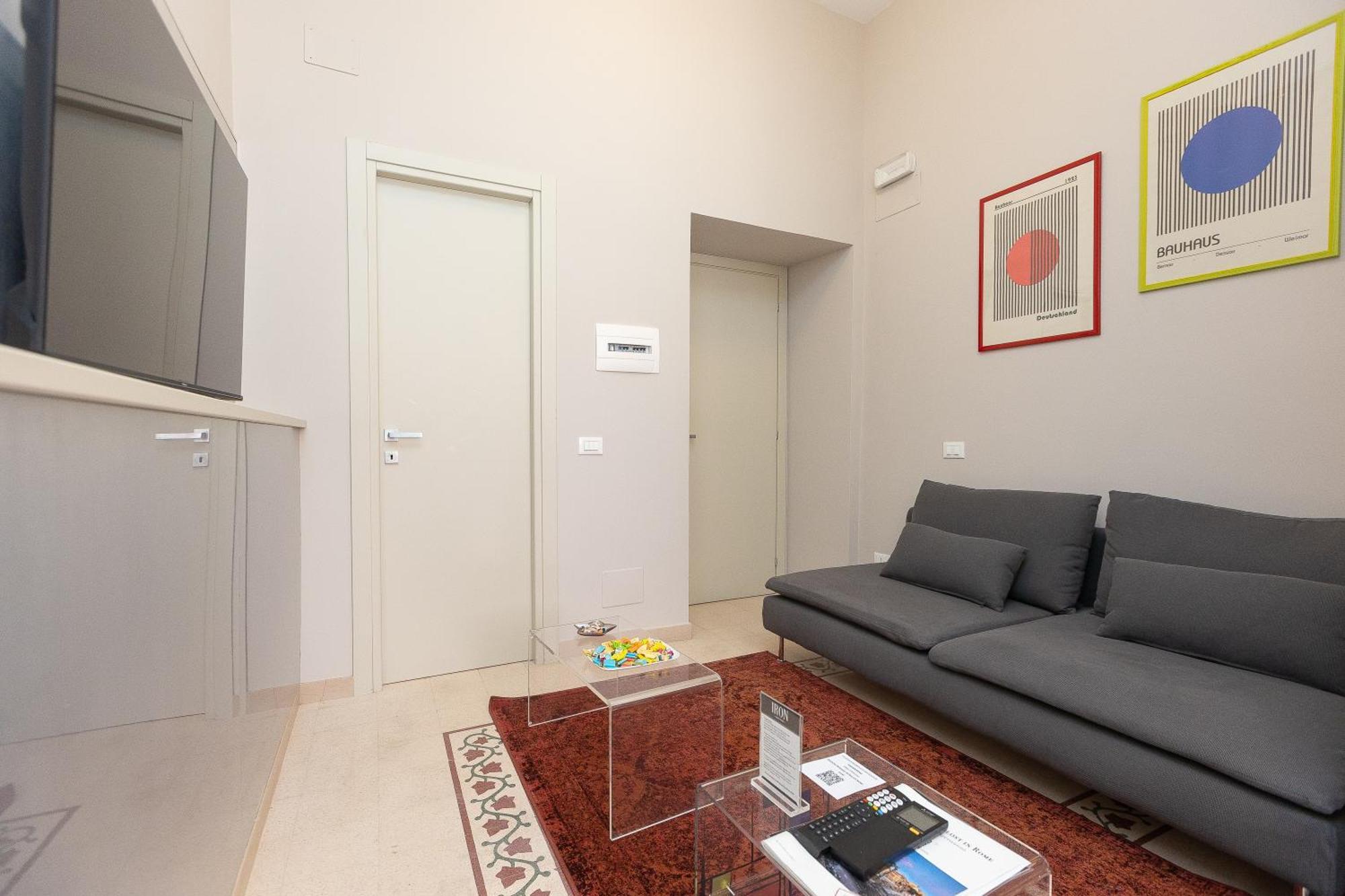 Iron Cityaus Termini Рим Экстерьер фото